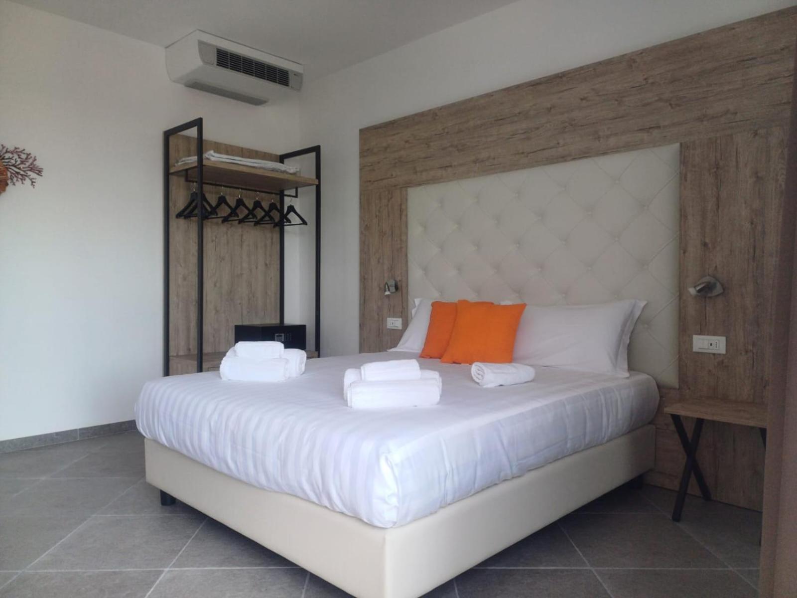 Domo Annalisa Hotel Tortolì Екстериор снимка